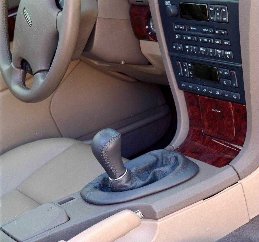  Lincoln LS 2000 года  (фото 10 из 57)